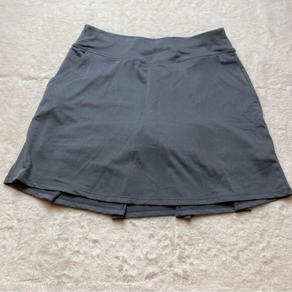 Gray Golf/Tennis Skorts Size Medium - Picture 1 of 9